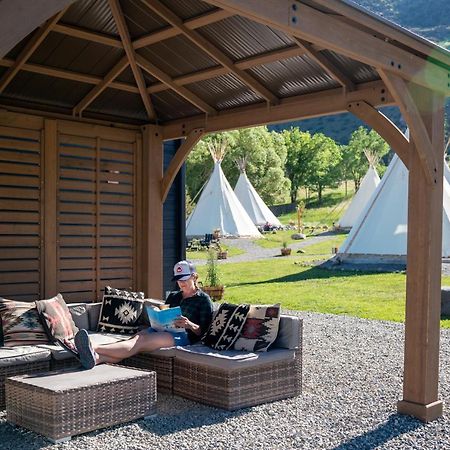 Dreamcatcher Tipi Hotel ガーディナー エクステリア 写真