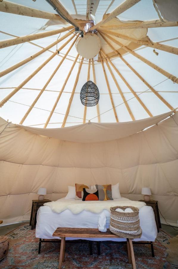 Dreamcatcher Tipi Hotel ガーディナー エクステリア 写真