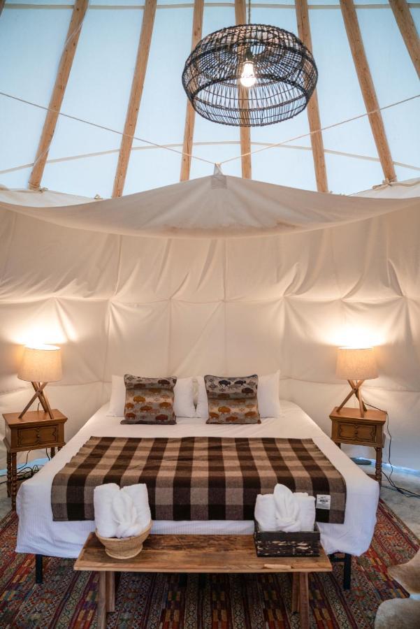 Dreamcatcher Tipi Hotel ガーディナー エクステリア 写真