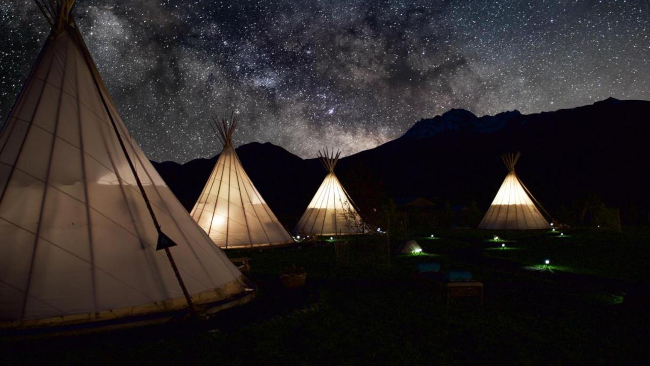 Dreamcatcher Tipi Hotel ガーディナー エクステリア 写真